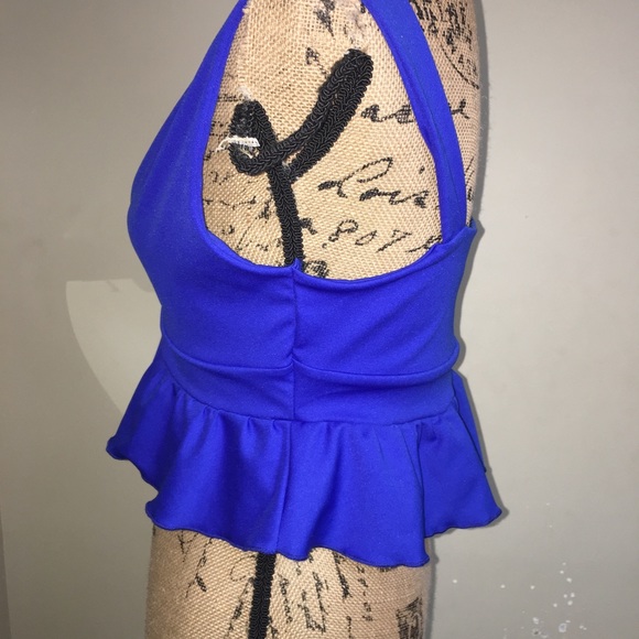 Crop v tank top - Picture 3 of 5